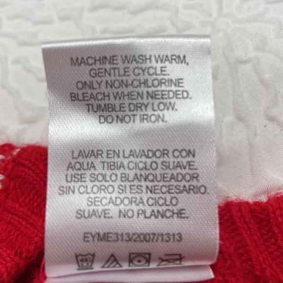 Disney Baby Girls Red Mickey & Minnie Christmas Sweater Size 6-9 Months NWOT - Picture 11 of 15